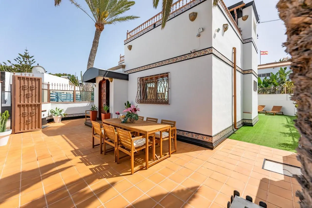 Villa Corralejo Bay Beachfront Corralejo By Holidays Home