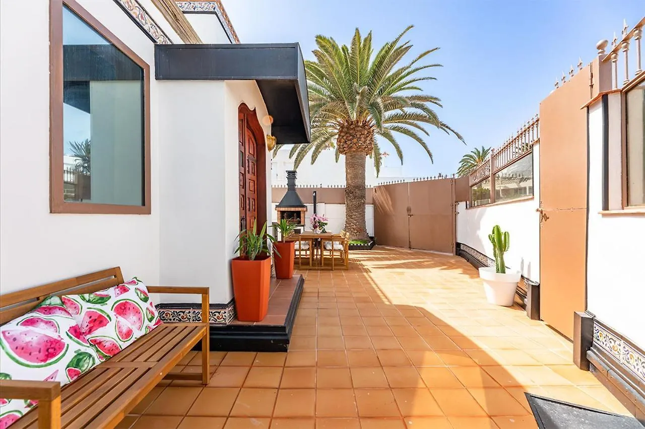 Villa Corralejo Bay Beachfront Corralejo By Holidays Home Spagna